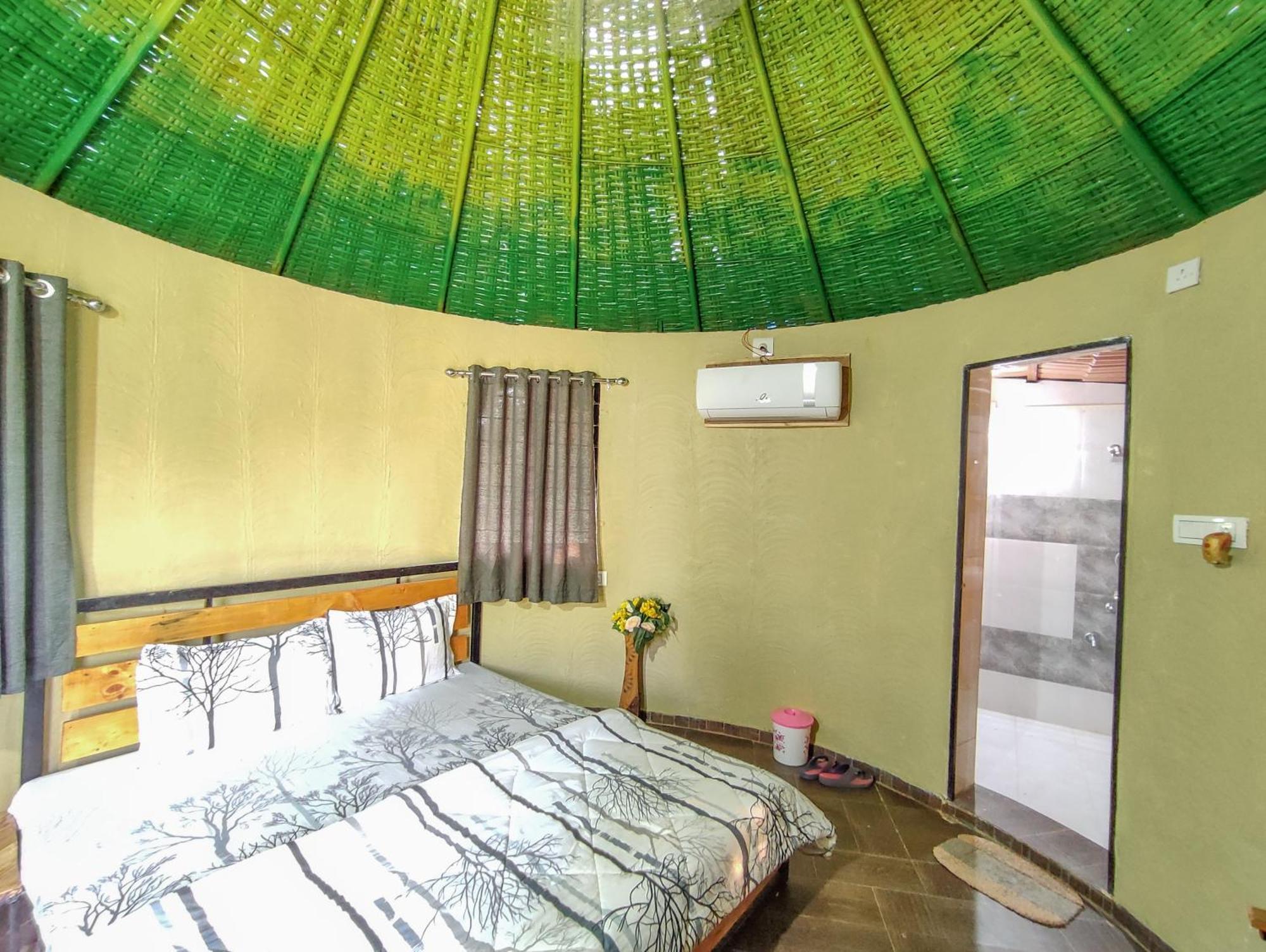 Van Vagdo Resort Rajpipla Luaran gambar