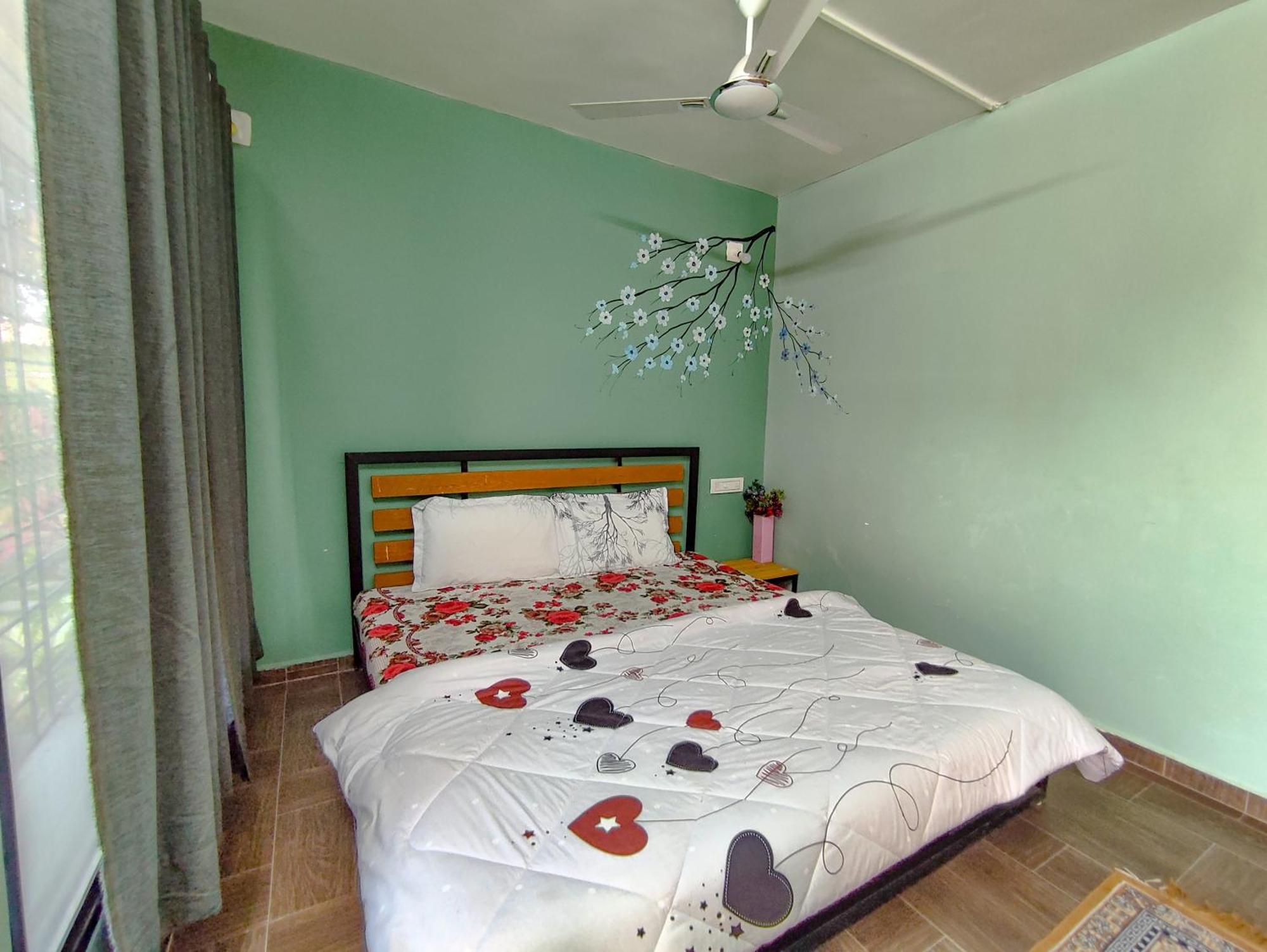 Van Vagdo Resort Rajpipla Luaran gambar