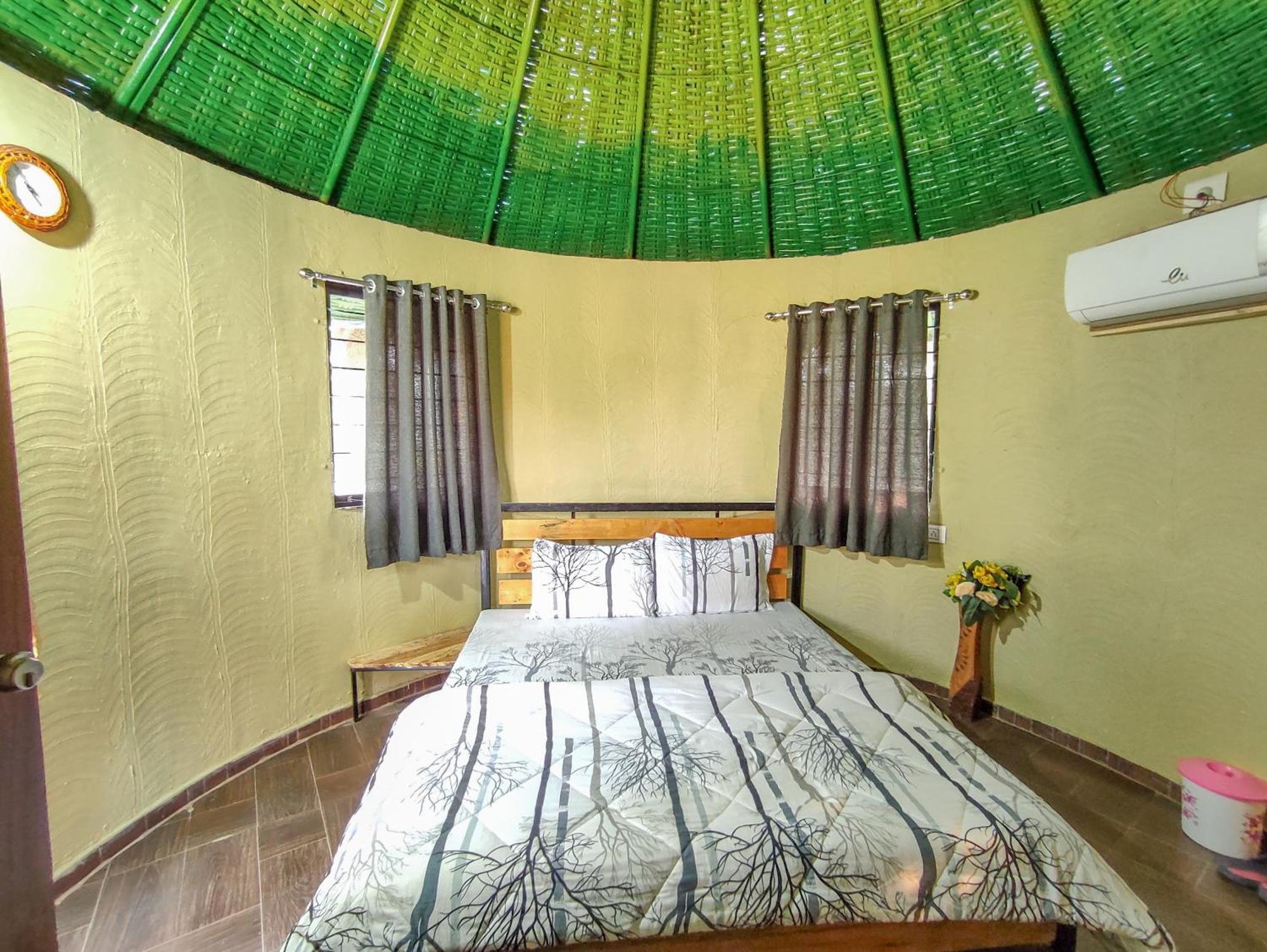 Van Vagdo Resort Rajpipla Luaran gambar
