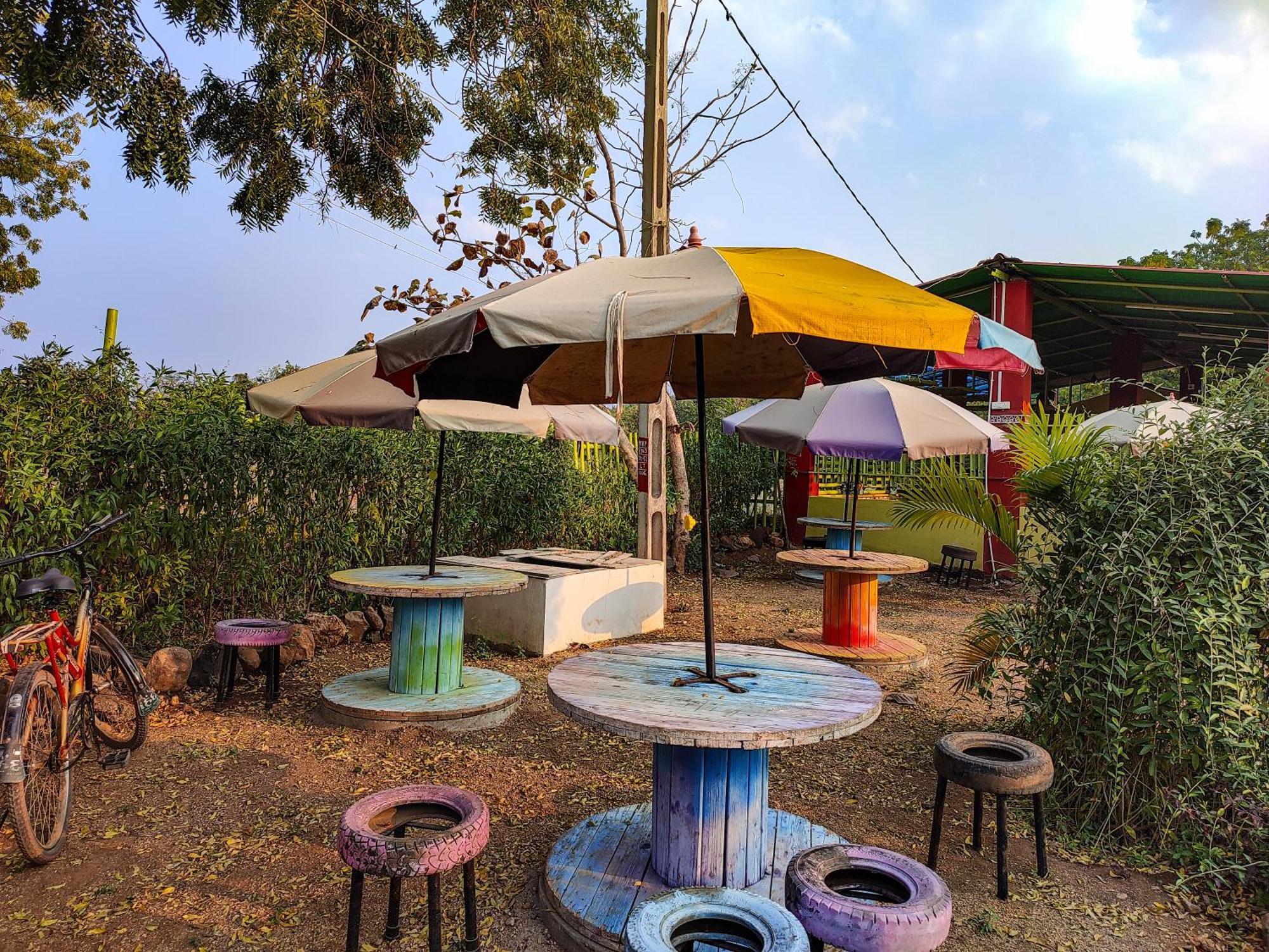 Van Vagdo Resort Rajpipla Luaran gambar