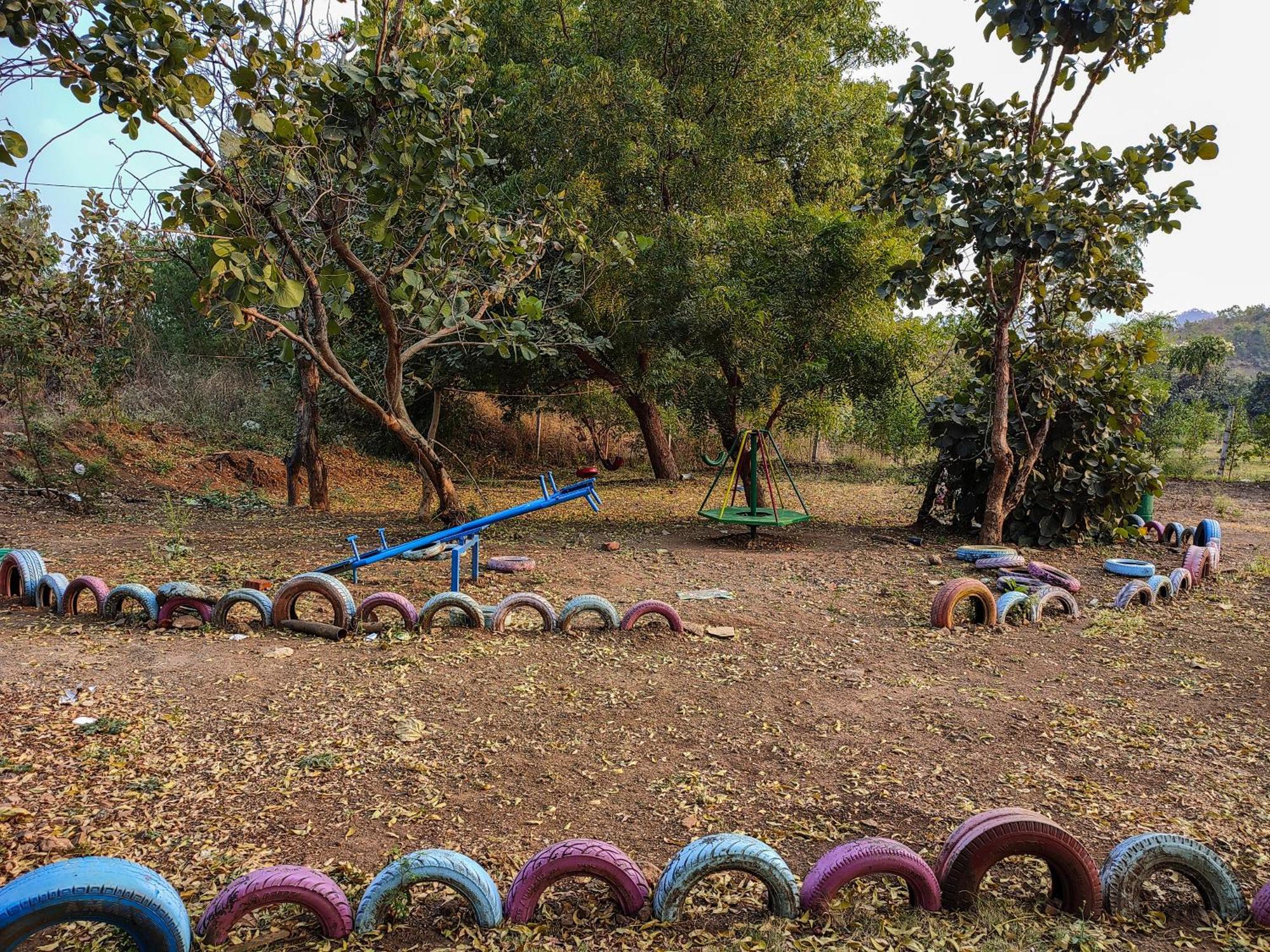 Van Vagdo Resort Rajpipla Luaran gambar