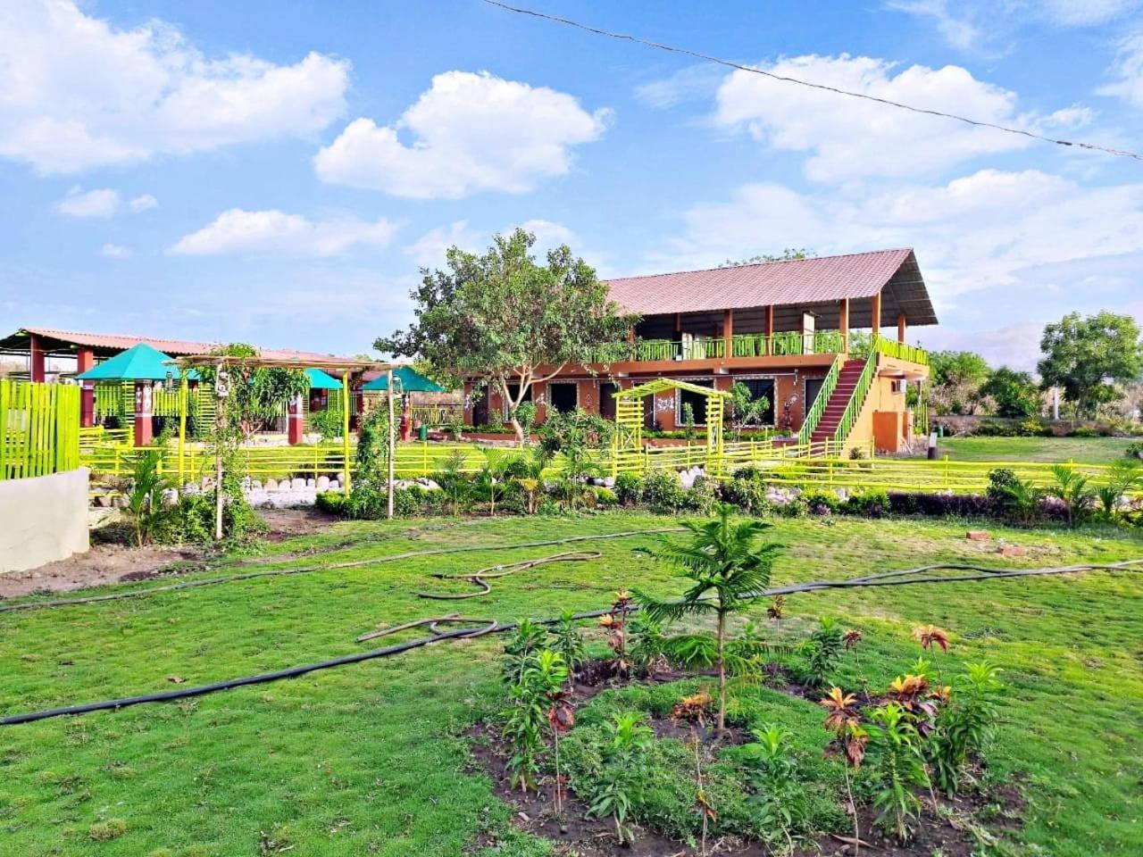 Van Vagdo Resort Rajpipla Luaran gambar