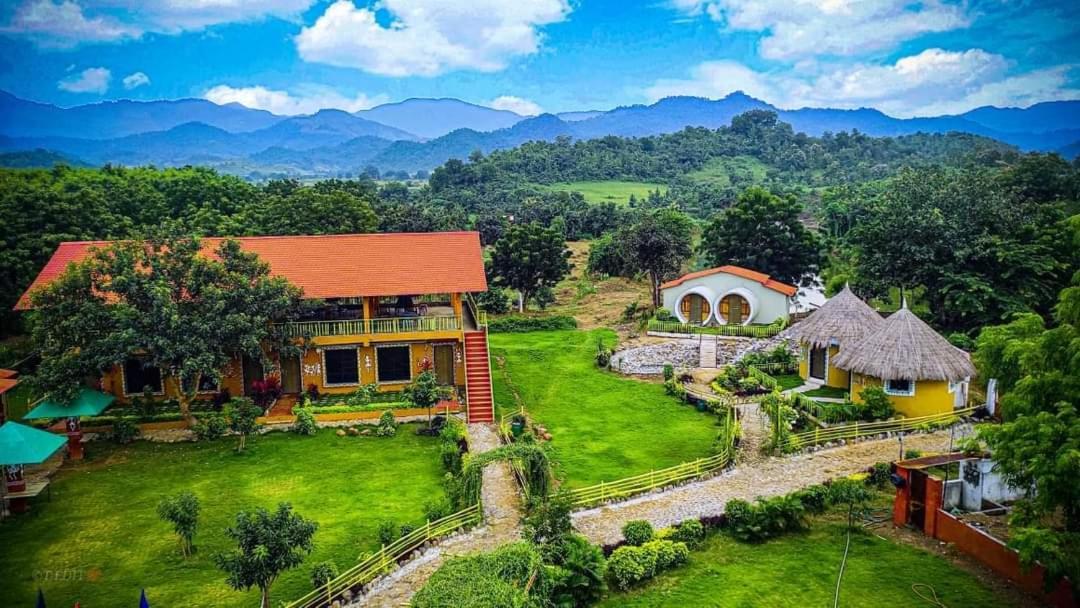 Van Vagdo Resort Rajpipla Luaran gambar